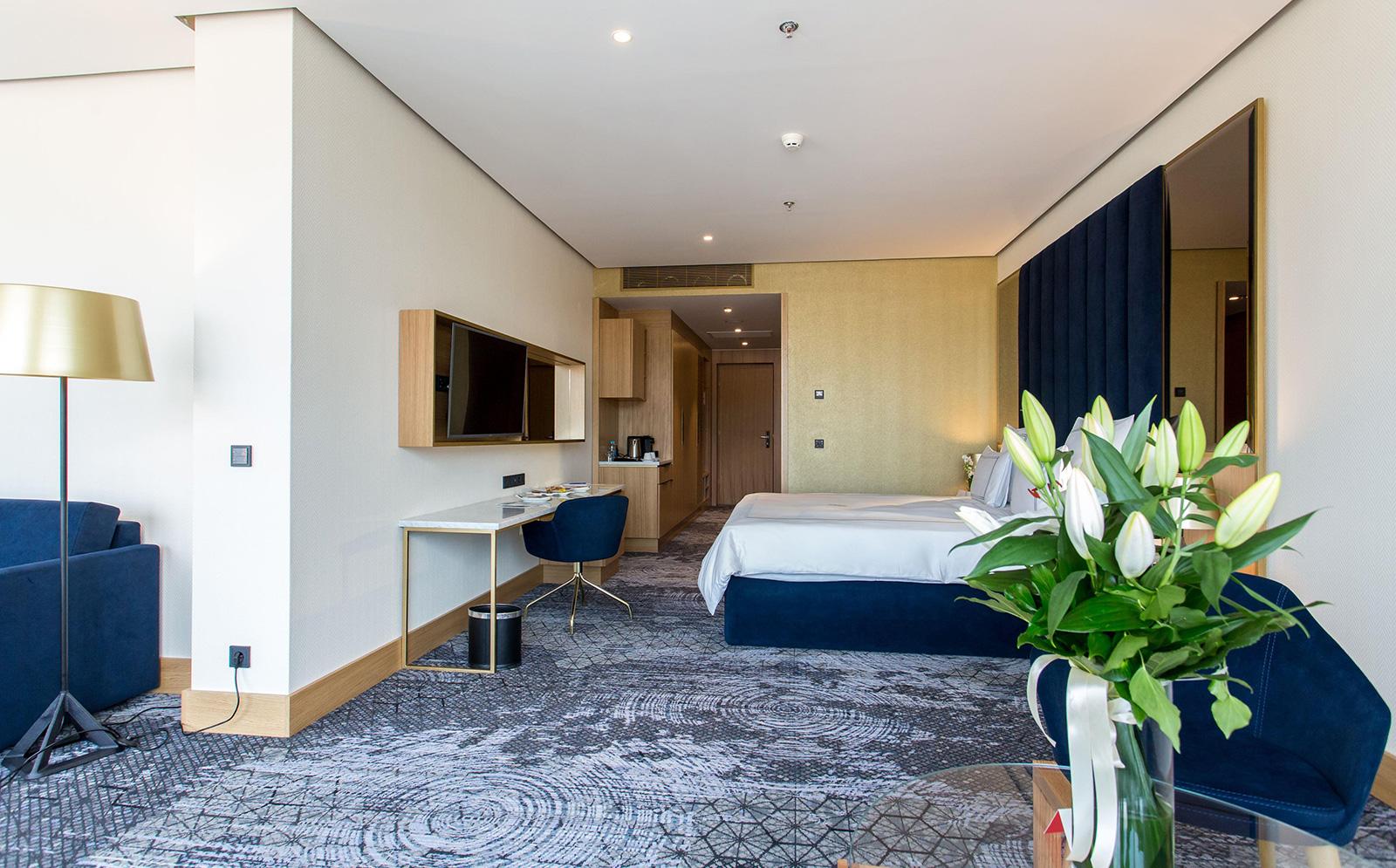 Swissotel Sarajevo Ngoại thất bức ảnh Deluxe room