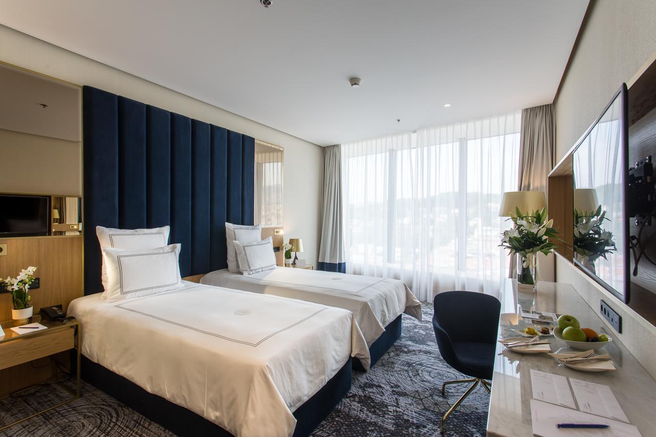 Swissotel Sarajevo Ngoại thất bức ảnh Deluxe room