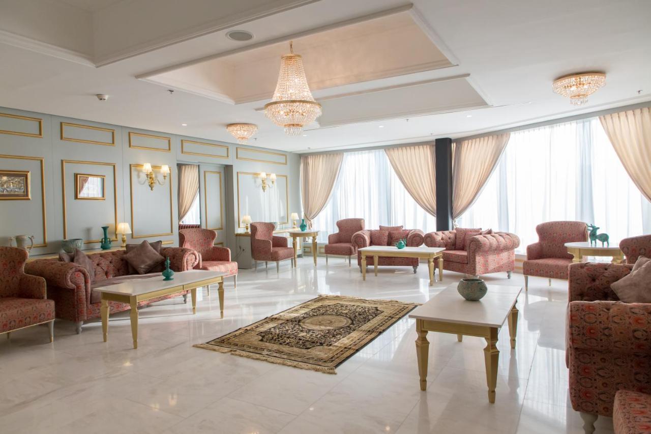 Swissotel Sarajevo Ngoại thất bức ảnh The lobby of the hotel