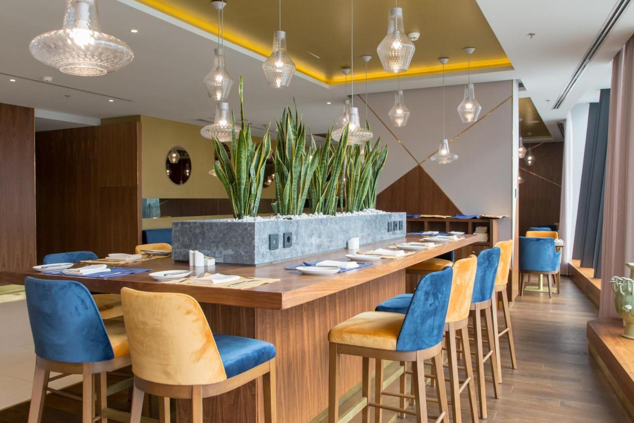 Swissotel Sarajevo Ngoại thất bức ảnh The interior of the restaurant