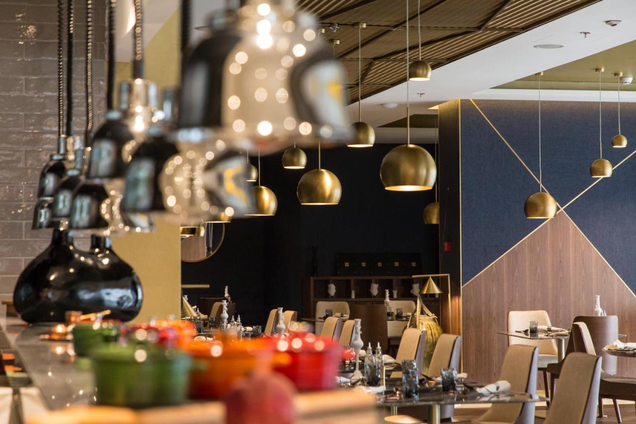 Swissotel Sarajevo Ngoại thất bức ảnh The interior of the restaurant