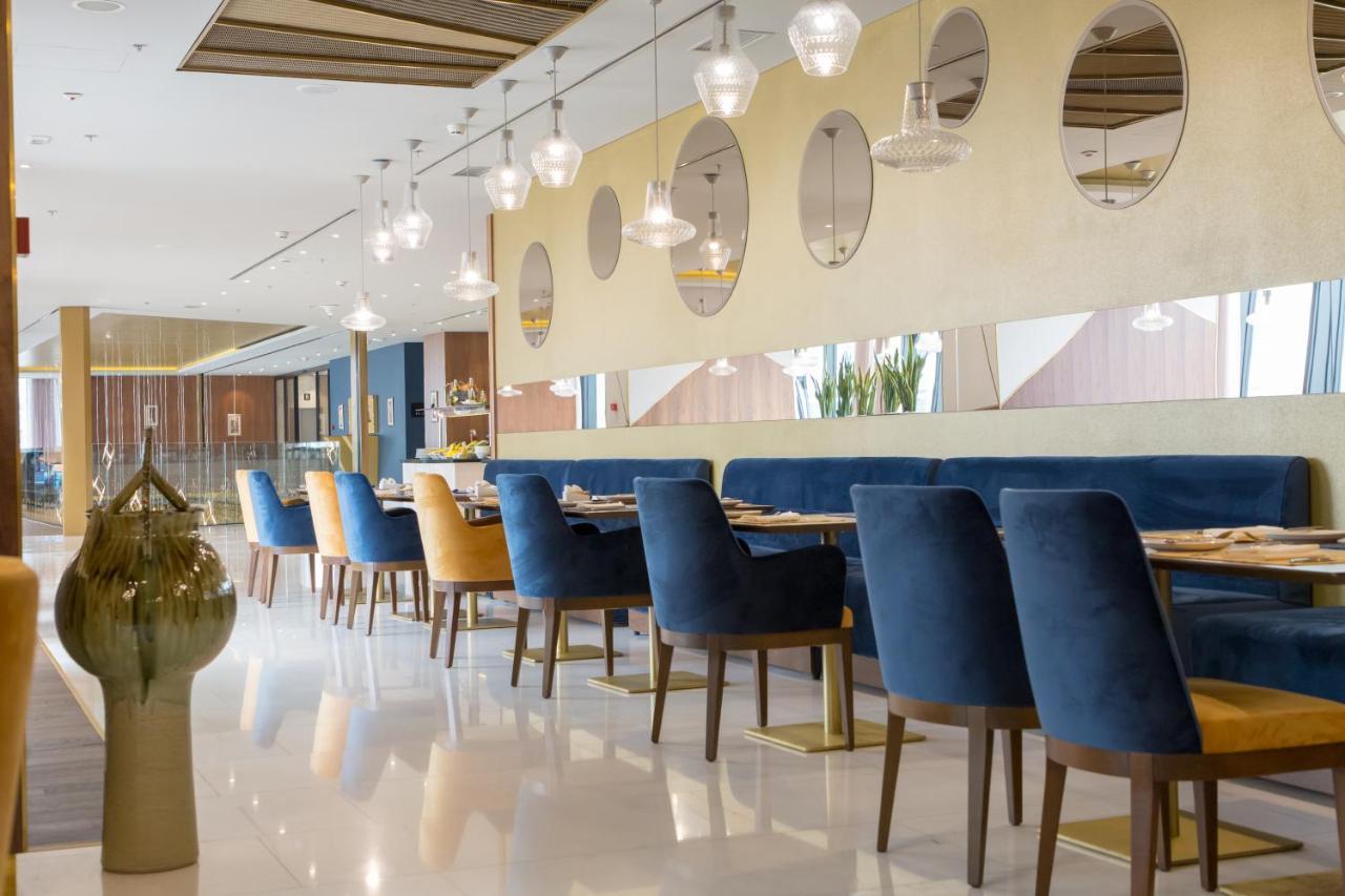 Swissotel Sarajevo Ngoại thất bức ảnh The restaurant
